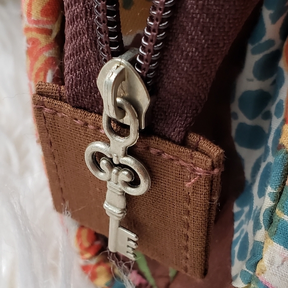 Boho Embroidered Fabric Clutche - Picture 3 of 6